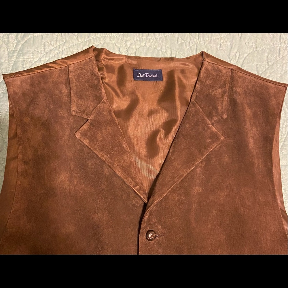 LEATHER VEST - Picture 4 of 7